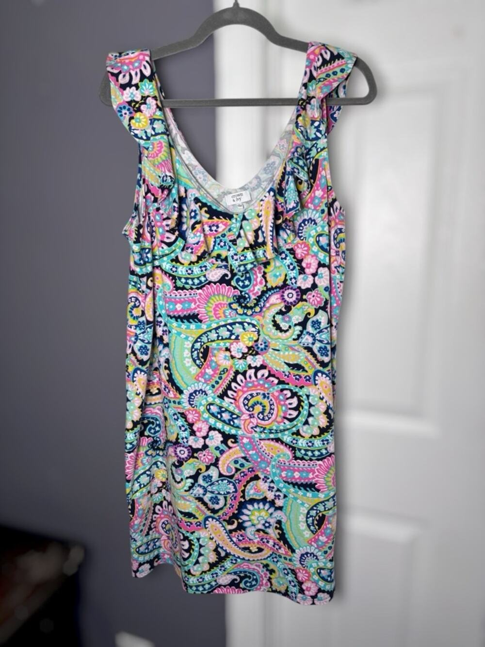 Crown & Ivy Pink Green Paisley Ruffle V Neck Dress L